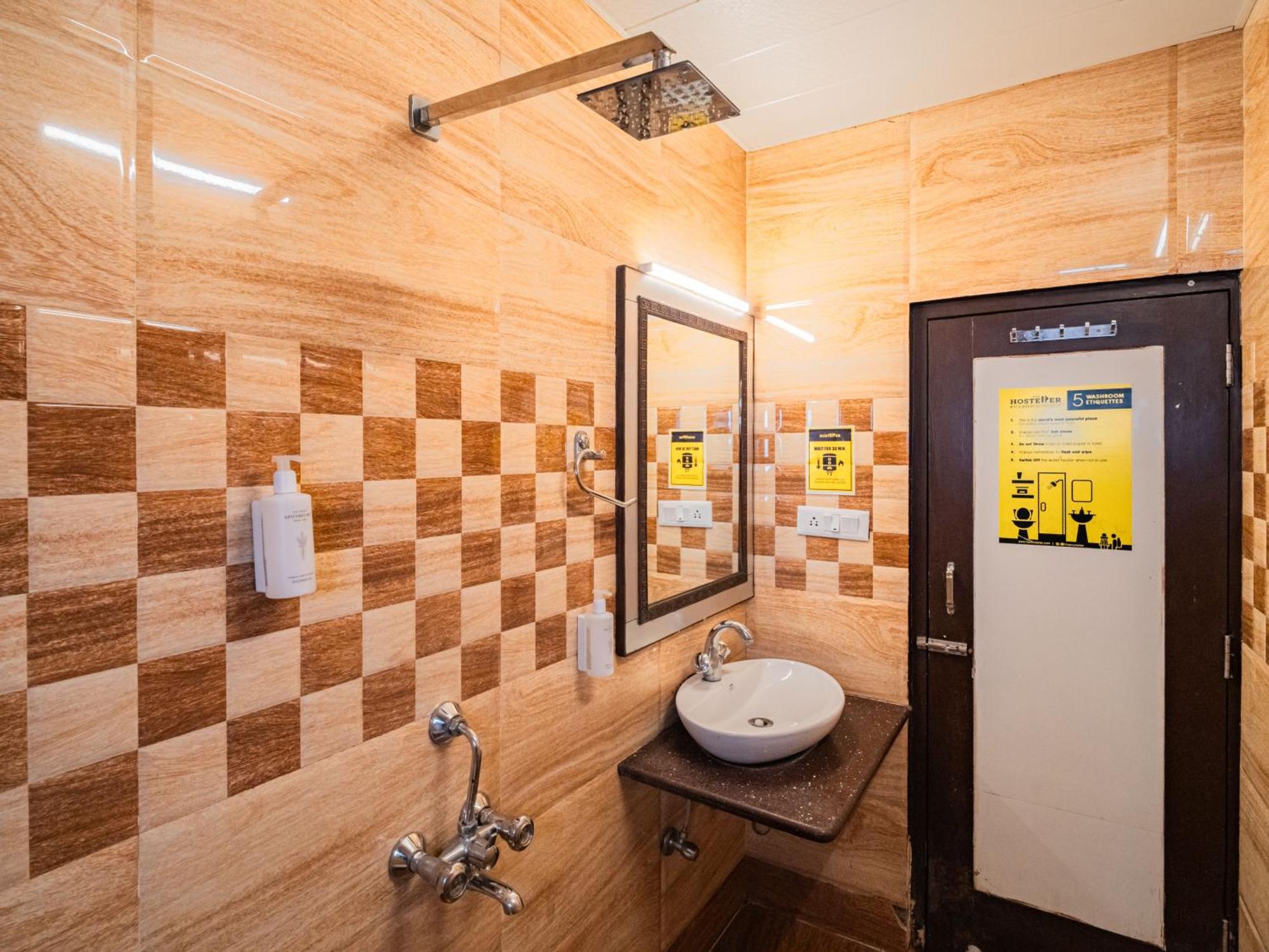 The Hosteller シムラー 部屋 写真